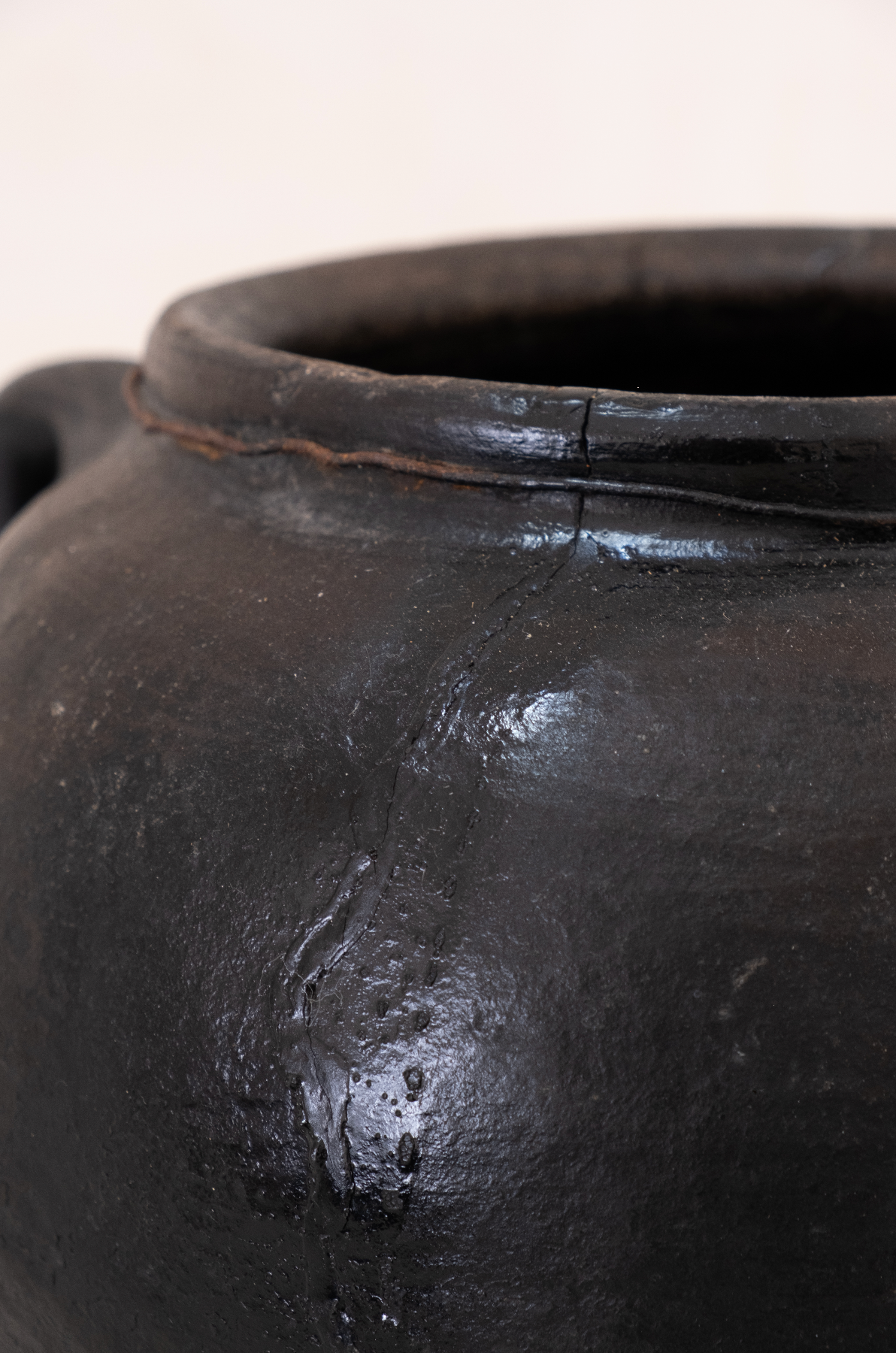 Black Vintage Water Pot